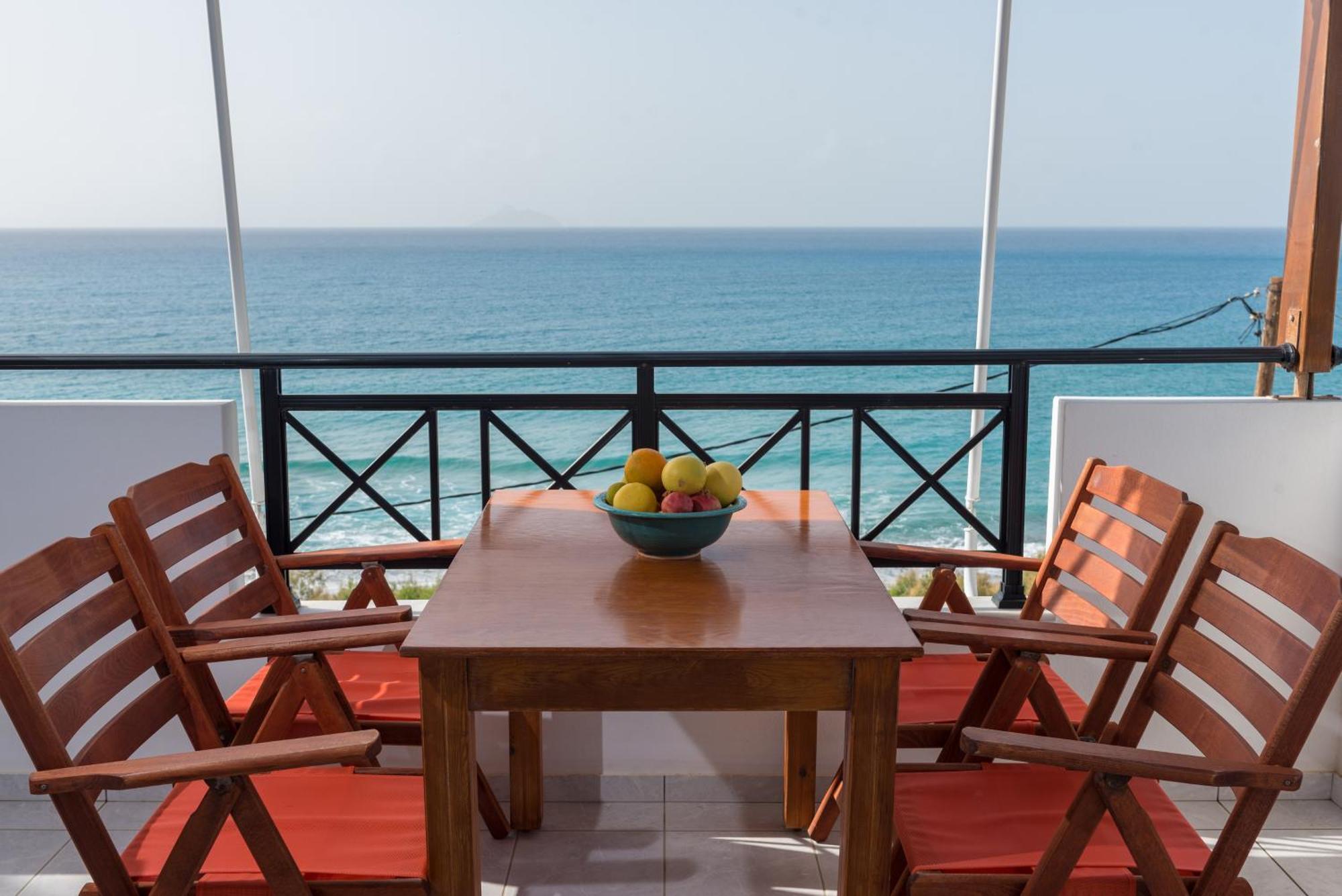 Finikas Studios & Apartments - Kalamaki Holidays Kalamaki (Heraklion) Eksteriør bilde